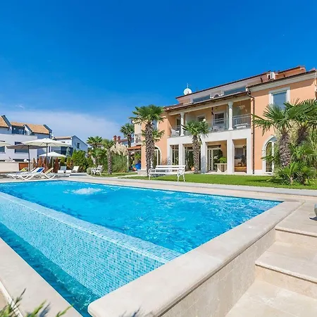 Moderne Ferienwohnung Direkt Am Mit 2 Pools, Klima, Wlan, Meerblick, Terrasse, Grill Und Parkplatz ميدولين