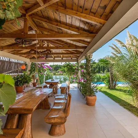 Moderne Ferienwohnung Direkt Am Mit 2 Pools, Klima, Wlan, Meerblick, Terrasse, Grill Und Parkplatz *